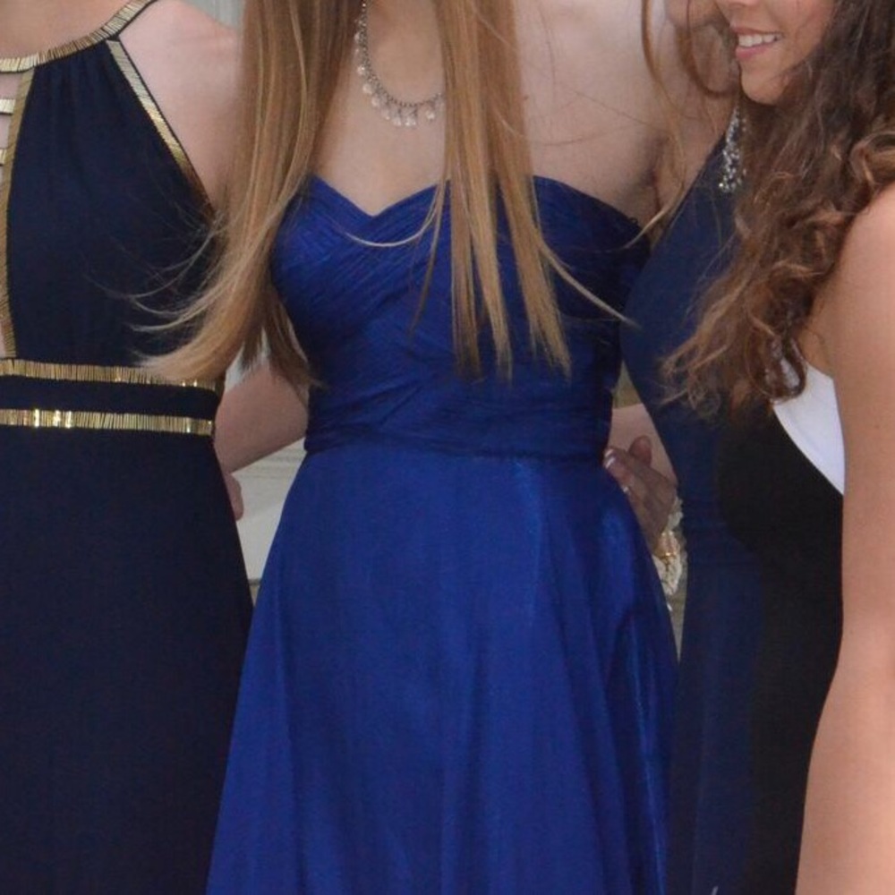 PROM DRESS !!! - Picture 2 of 4